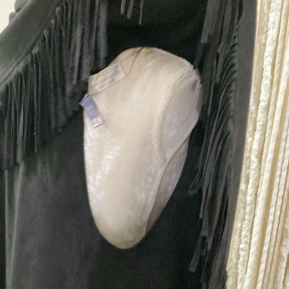 Unique Shawl/Vest - Picture 10 of 15